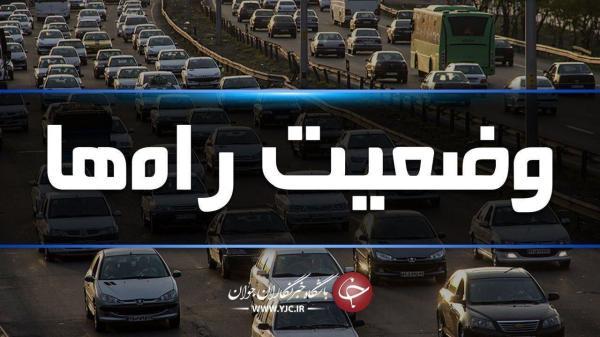 ترافیک نیمه سنگین در جاده کرج، چالوس، آزادراه کرج، تهران ترافیک نیمه سنگین در جاده کرج، چالوس، آزادراه کرج، تهران سوت و کور است