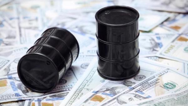 کاهش قیمت نفت به 72.8 دلار