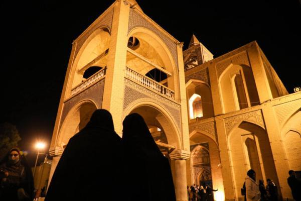 بخشی از نمای دیوار کلیسای وانک اصفهان فرو ریخت ، کلیسای تاریخی مقابل بارش ها دوام نیاورد